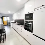 Apartment In San Pedro De Alcantara-Marbella With Private Parking