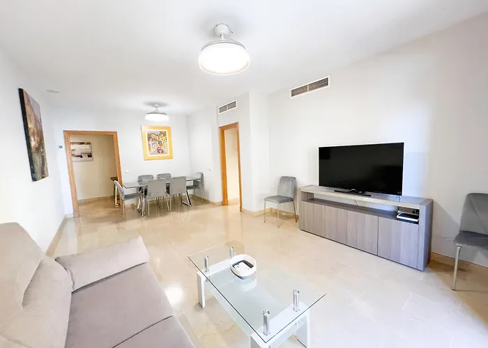 Apartment In San Pedro De Alcantara-Marbella With Private Parking