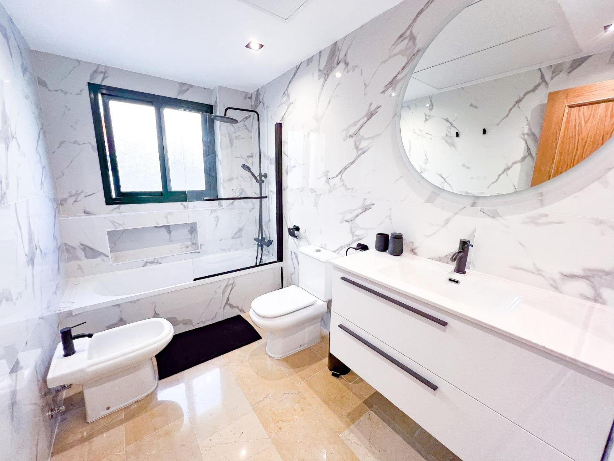 In San Pedro De Alcantara-marbella With Private Parking Apartment *